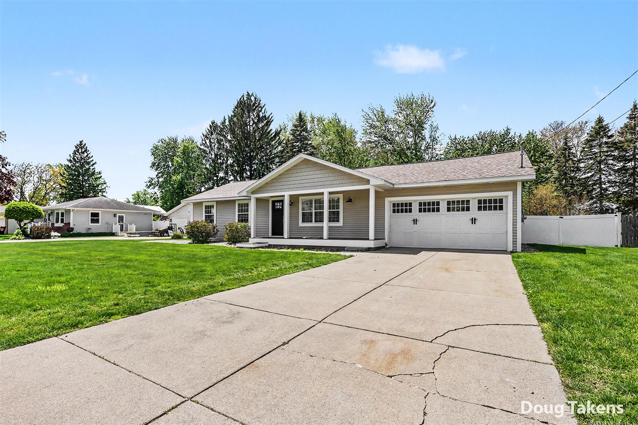 2nd image of 7439 Eastlane Ave, Jenison, MI 49428 | MLS# 70536129