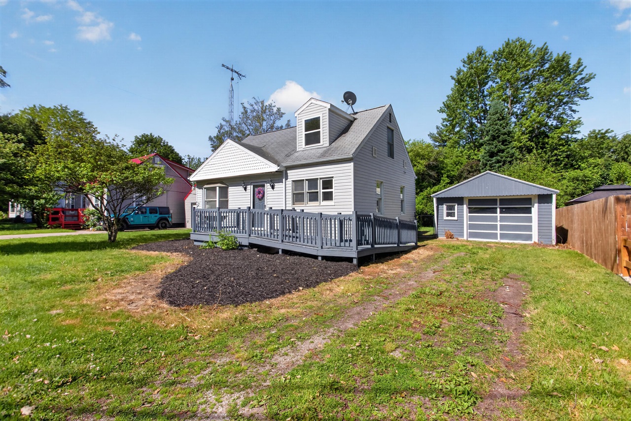 Photo 2 of Single Family Residence at 3320 Treat St, Adrian, MI 49221 | MLS# 70536155 |  | Sold on 2026-07-02