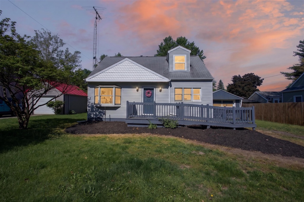 Photo 4 of Single Family Residence at 3320 Treat St, Adrian, MI 49221 | MLS# 70536155 |  | Sold on 2026-07-02