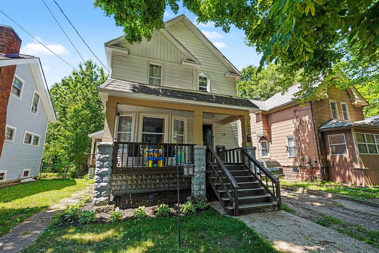 2nd image of 1333 N Rose St, Kalamazoo, MI 49007 | MLS# 70536316