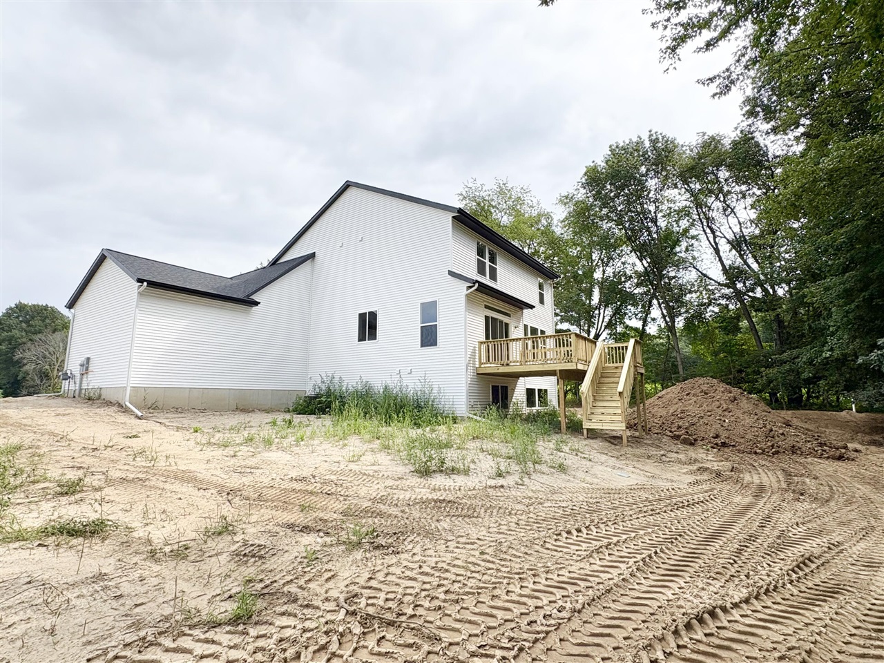 2nd image of 1206 Sunfield Ct, Byron Center, MI 49315 | MLS# 70536327