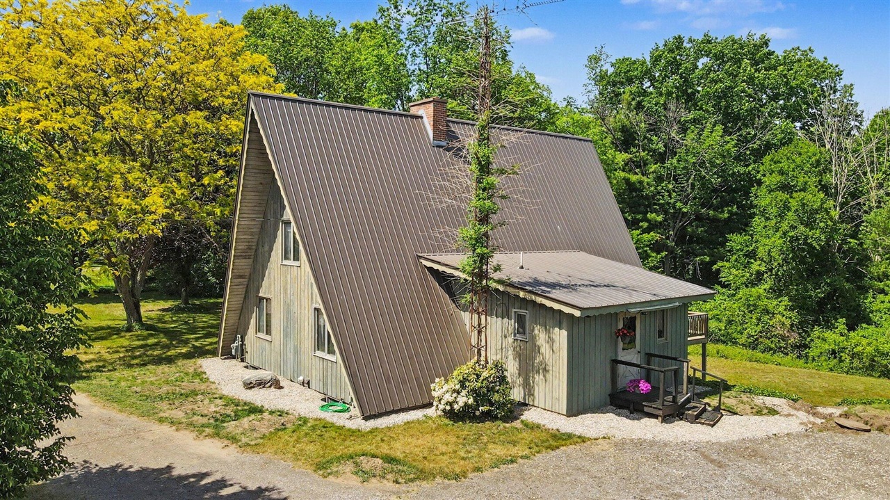 Photo 5 of Single Family Residence at 8855 Roosevelt Rd, Holton, MI 49425 | MLS# 70536750 |  | Sold on 2026-06-24