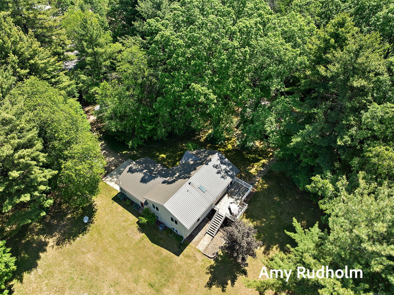 Homes for sale in Coopersville, MI | 9262 Leonard St, Coopersville, MI 49404 | MLS# 70537038