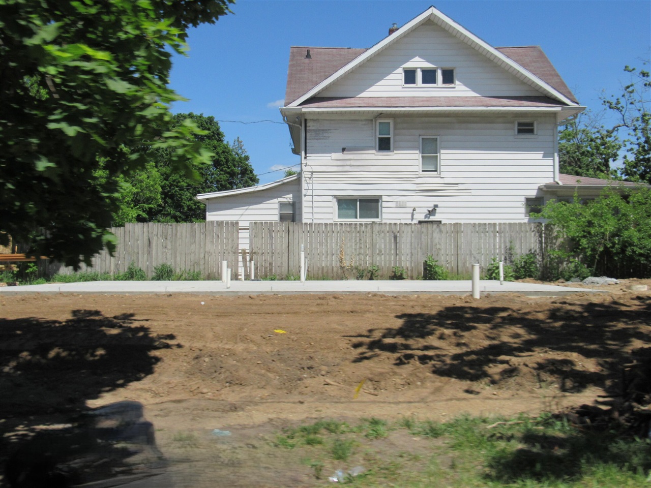 1st image of 126 Greenwood Ave, Battle Creek, MI 49037 | MLS# 70537151