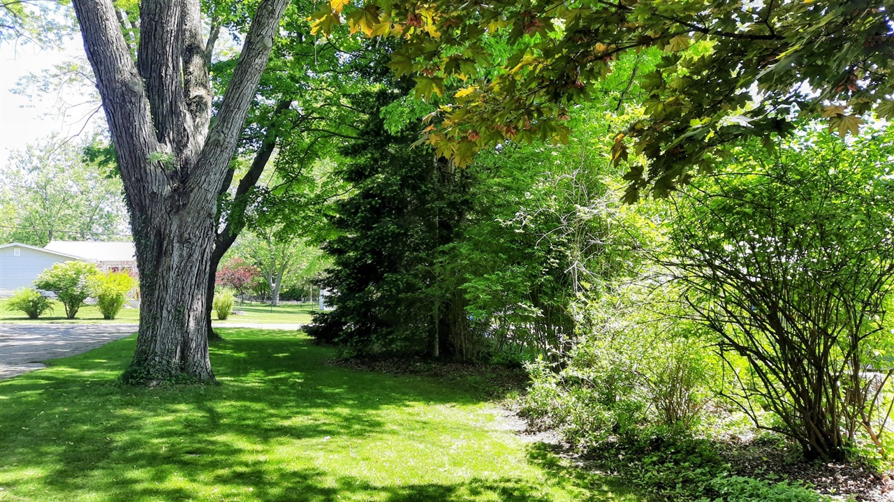 image of 8052 Schroeder St, Onekama, MI 49675 | MLS# 70537288