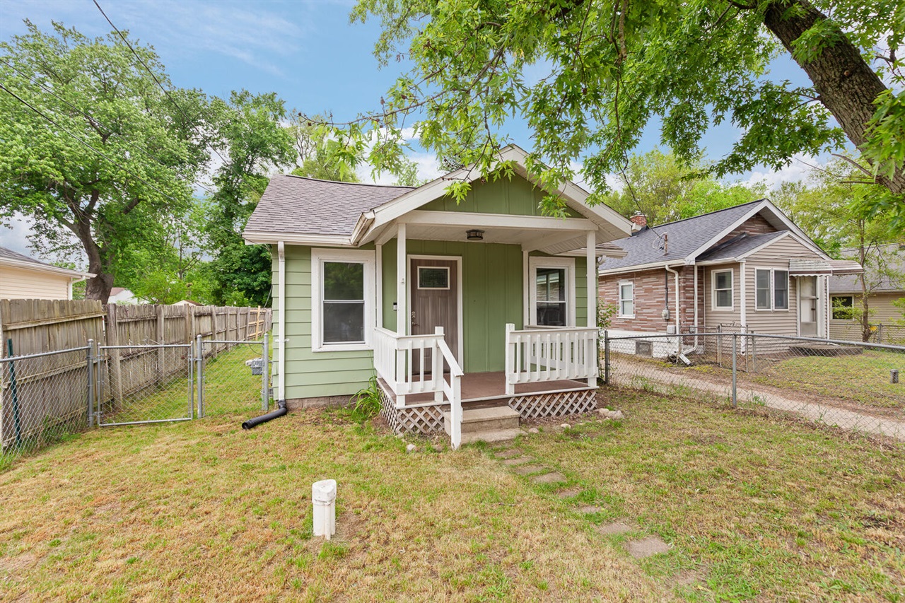 2nd image of 3428 Sunnyheart Ave, Jackson, MI 49202 | MLS# 70537444