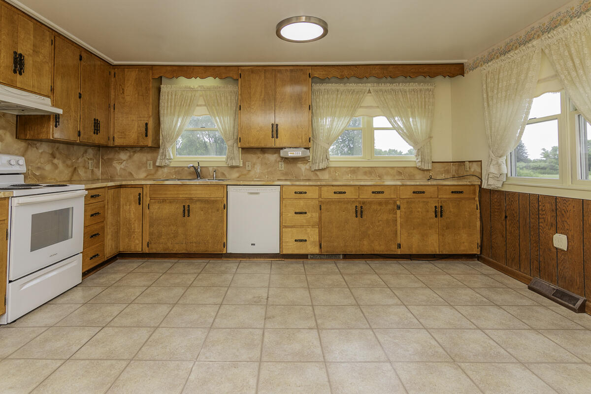4th image of 6125 W X Y Ave, Schoolcraft, MI 49087 | MLS# 70537761