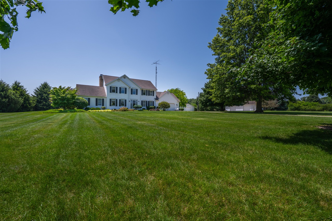 4th image of 31401 Middle Crossing Rd, Dowagiac, MI 49047 | MLS# 70538243
