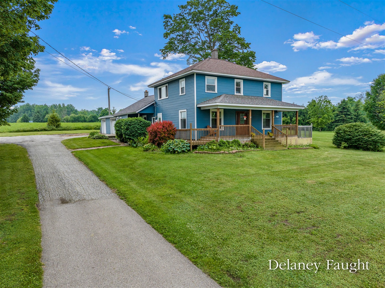 Homes for sale in Sparta, MI | 3460 13 Mile Rd, Sparta, MI 49345 | MLS# 70538384