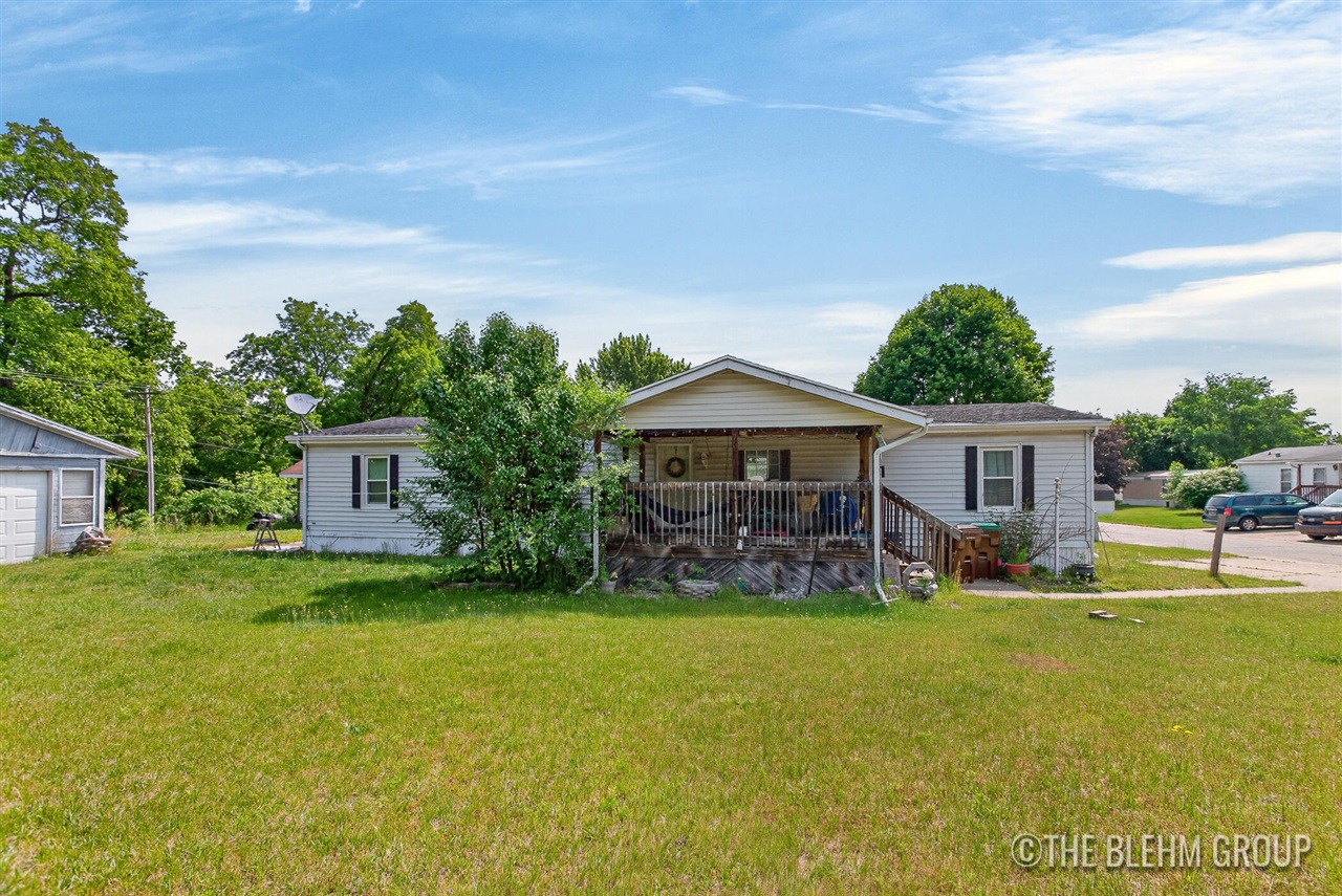 1st image of 11235 Caron St, Lowell, MI 49331 | MLS# 70538428
