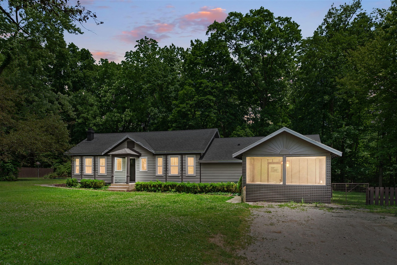 Homes for sale in Sawyer, MI | 12241 Flynn Rd, Sawyer, MI 49125 | MLS# 70538431