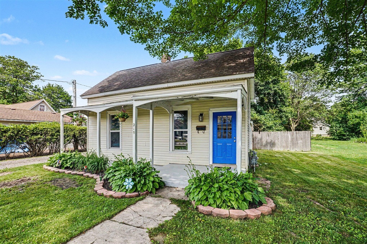 3rd image of 215 N Centerville Rd, Sturgis, MI 49091 | MLS# 70538528