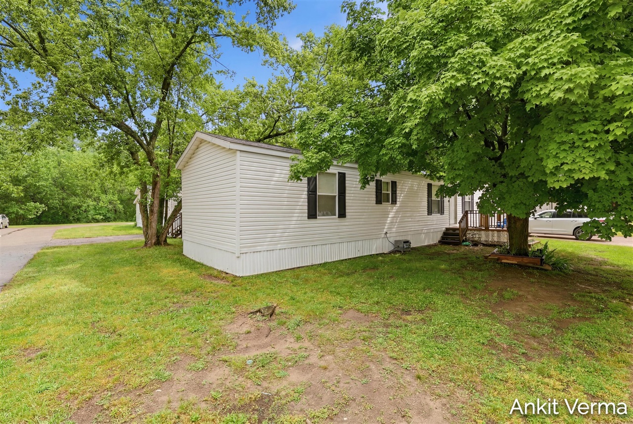 Homes for sale in Grand Rapids, MI | 7132 Prestonburg Dr, Grand Rapids, MI 49548 | MLS# 70538710