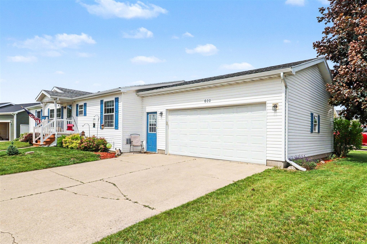 3rd image of 600 Peach Ln, Fremont, MI 49412 | MLS# 70538735