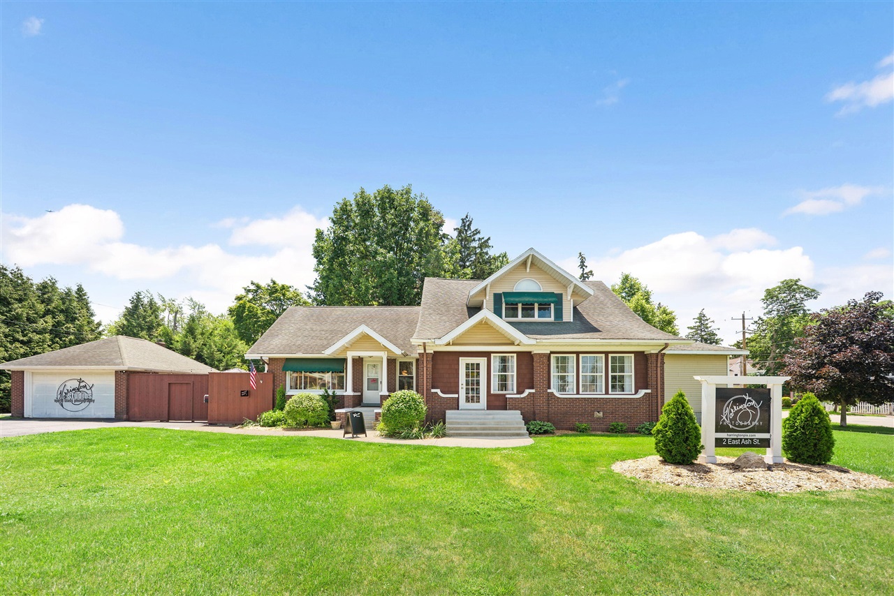2nd image of 2 E Ash St, Three Oaks, MI 49128 | MLS# 70538822