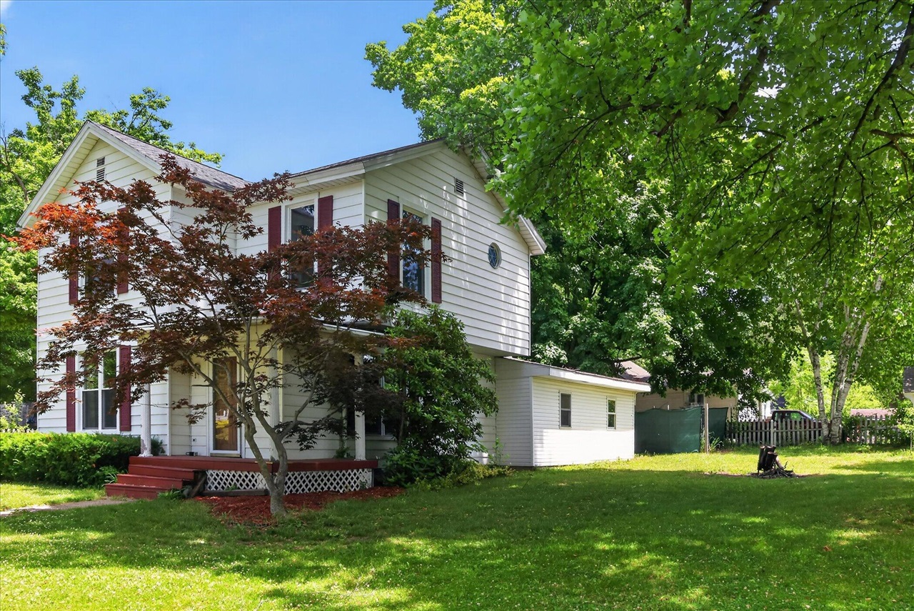 4th image of 282 Liberty St, Muir, MI 48860 | MLS# 70538879