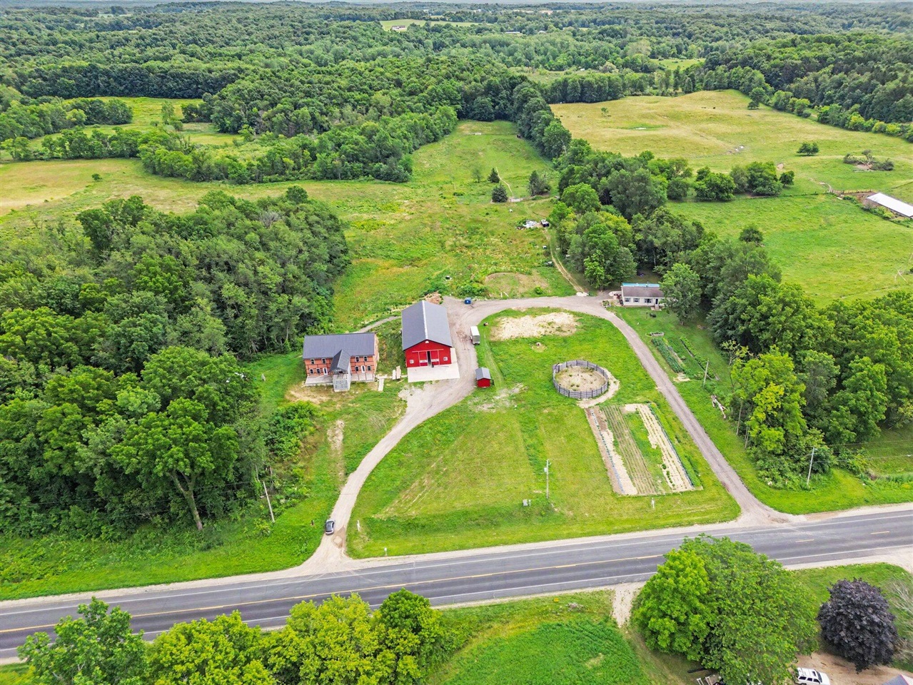 Photo 3 of Single family home for sale at 41083 County Rd 681, Bangor, MI 49013 | MLS# 70538930 | Listing updated on 2026-09-14