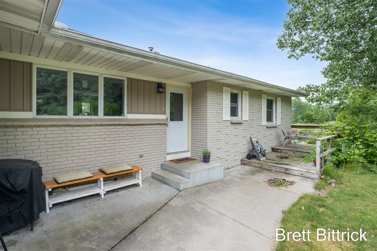 Homes for sale in Kent City, MI | 2810 20 Mile Rd, Kent City, MI 49330 | MLS# 70538936