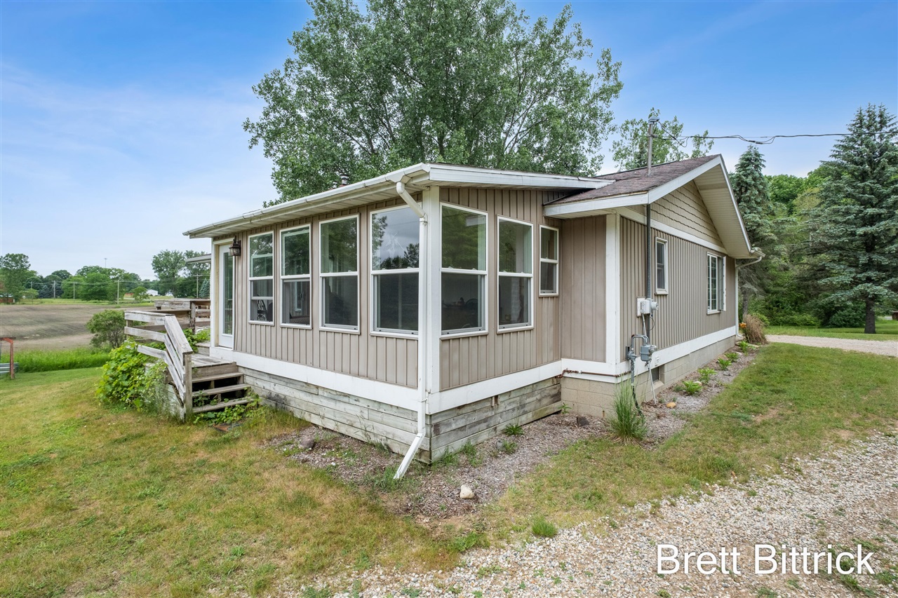Homes for sale in Kent City, MI | 2810 20 Mile Rd, Kent City, MI 49330 | MLS# 70538936