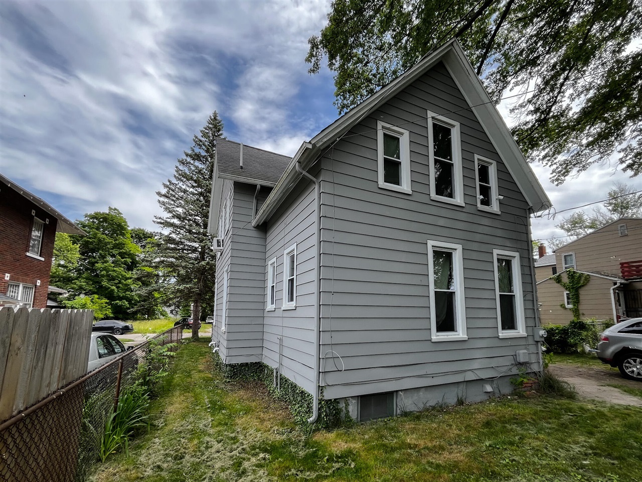 5th image of 774 Lavette Ave, Benton Harbor, MI 49022 | MLS# 70538986