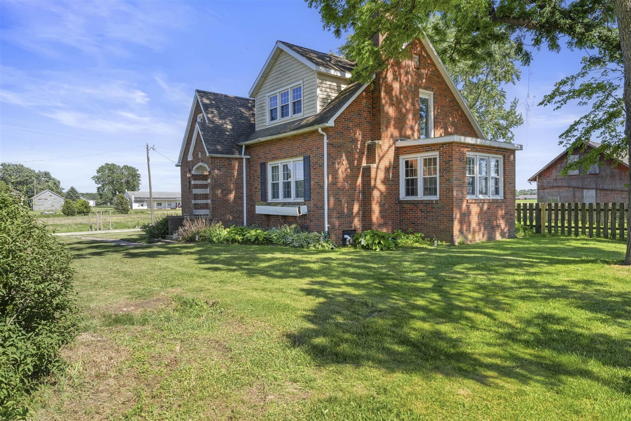 4th image of 8040 Territorial Rd, Watervliet, MI 49098 | MLS# 70539110