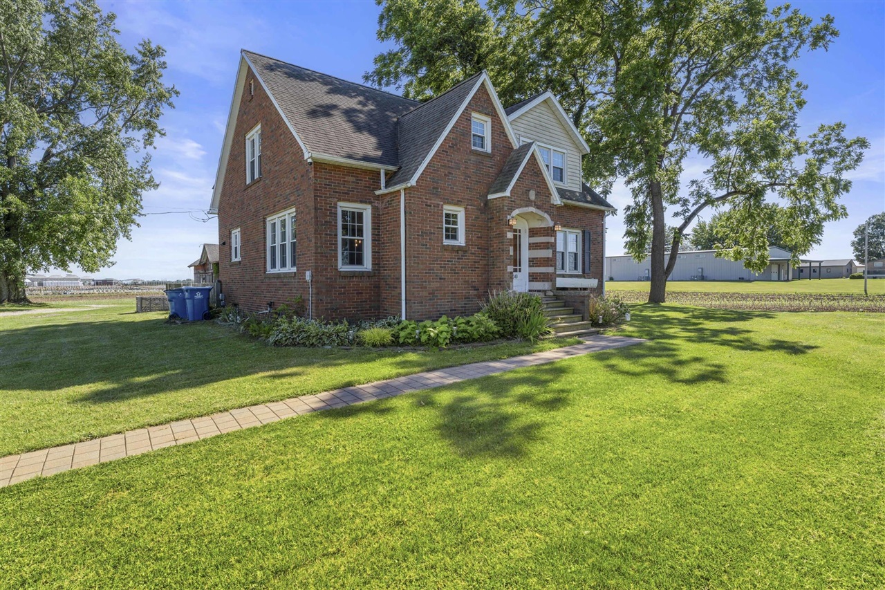 5th image of 8040 Territorial Rd, Watervliet, MI 49098 | MLS# 70539110