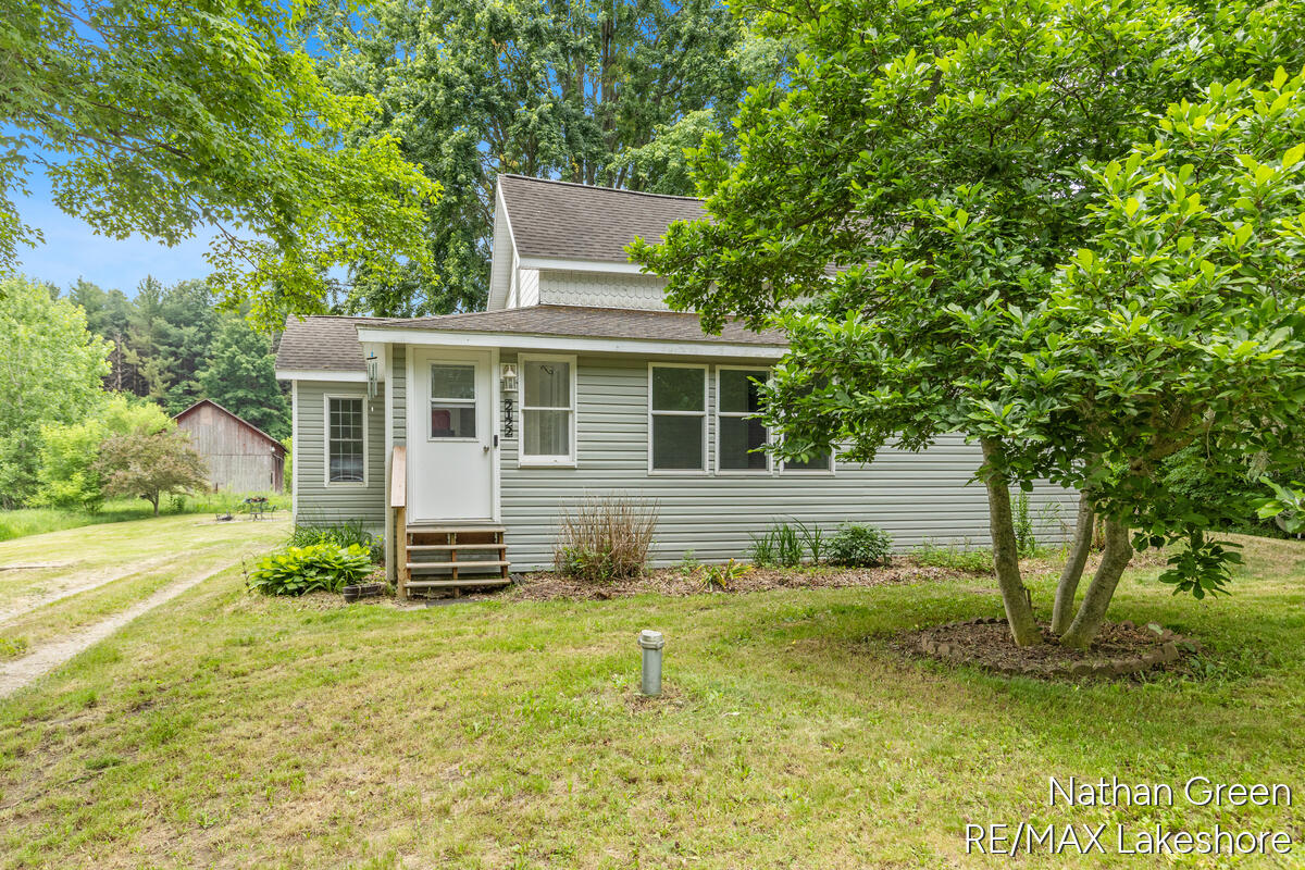2nd image of 2122 Coats Grove Rd, Hastings, MI 49058 | MLS# 70539239