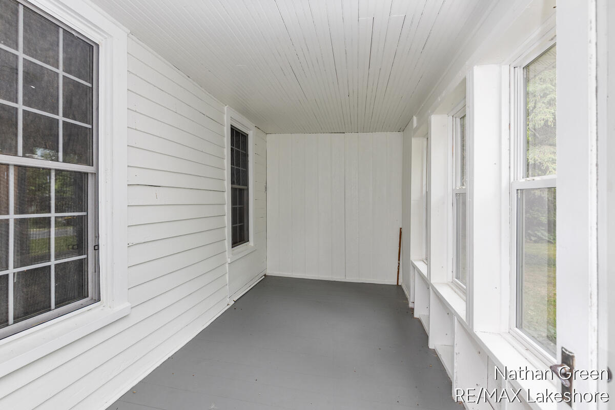 4th image of 2122 Coats Grove Rd, Hastings, MI 49058 | MLS# 70539239