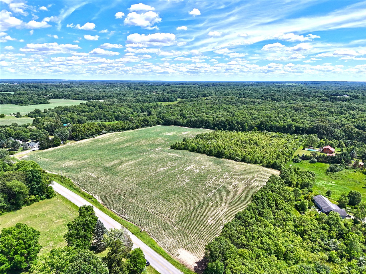 4th image of 1259 Territorial Rd, Benton Harbor, MI 49022 | MLS# 70539256