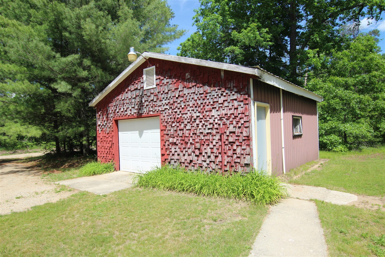 2nd image of 2259 E 40th St, Idlewild, MI 49642 | MLS# 70539318