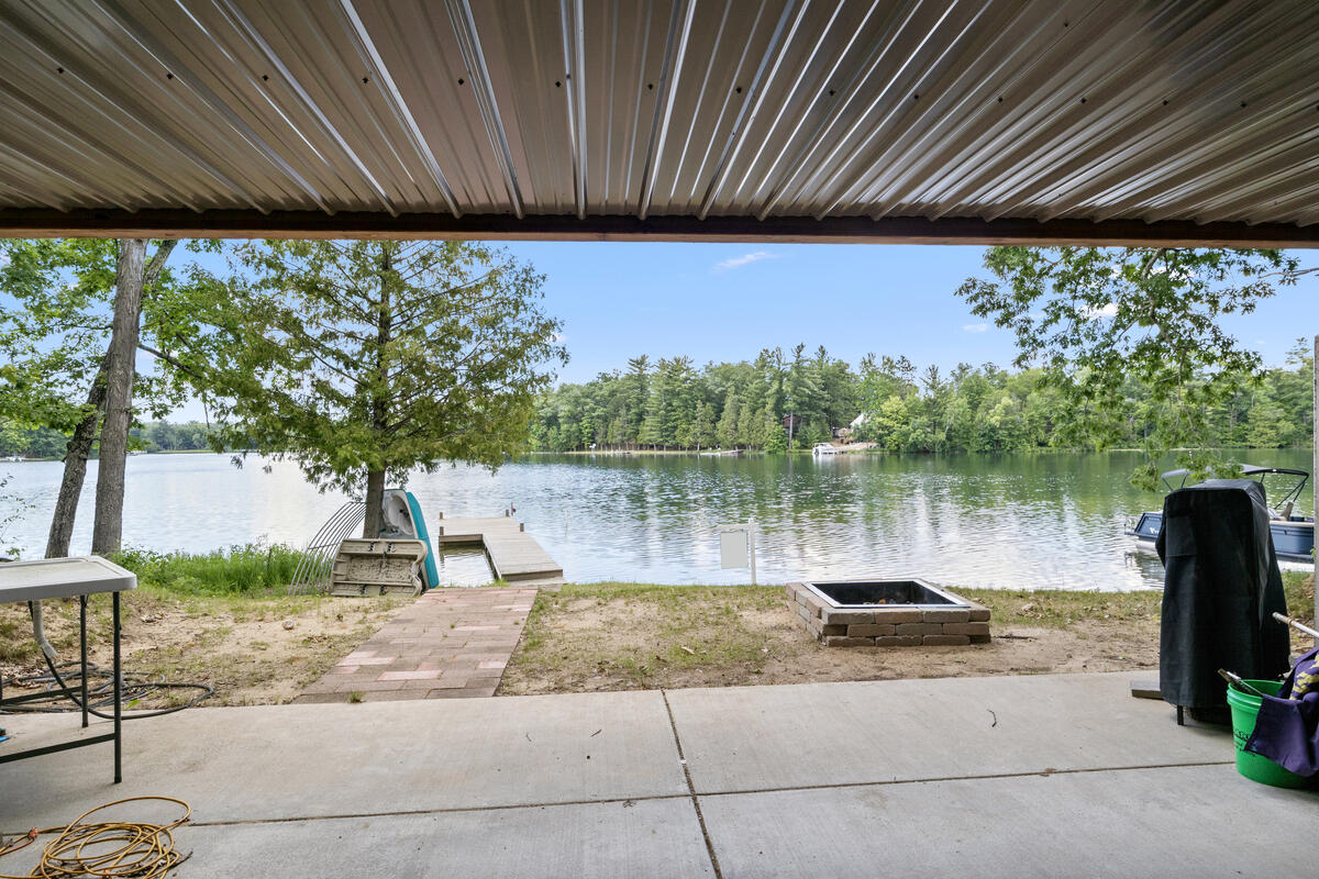 24th image of 2485 W Lake Shore Dr, Bitely, MI 49309 | MLS# 70539330