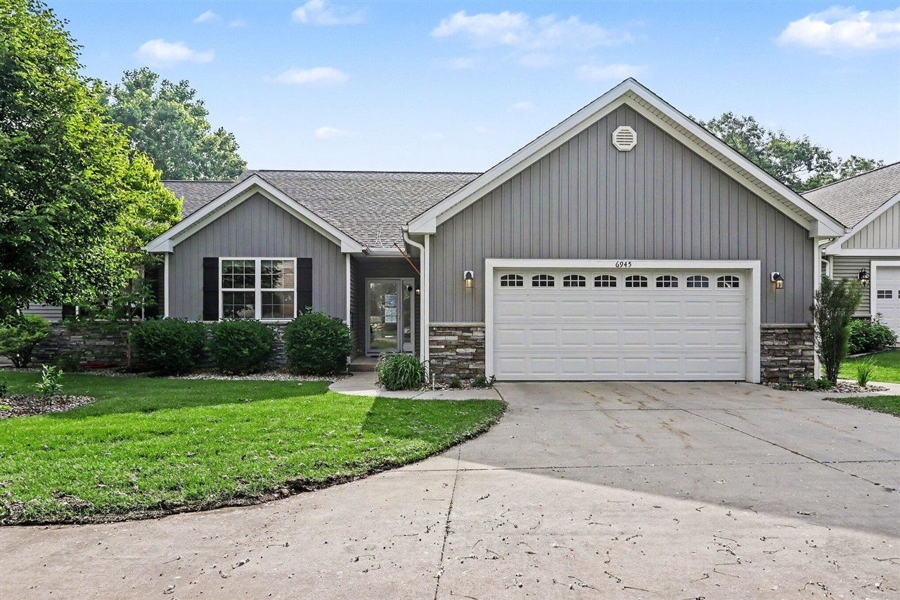 Photo 1 of Condo for sale at 6945 Hunters #62*, Kalamazoo, MI 49048 | MLS# 70539341 | Listing updated on 2026-10-05