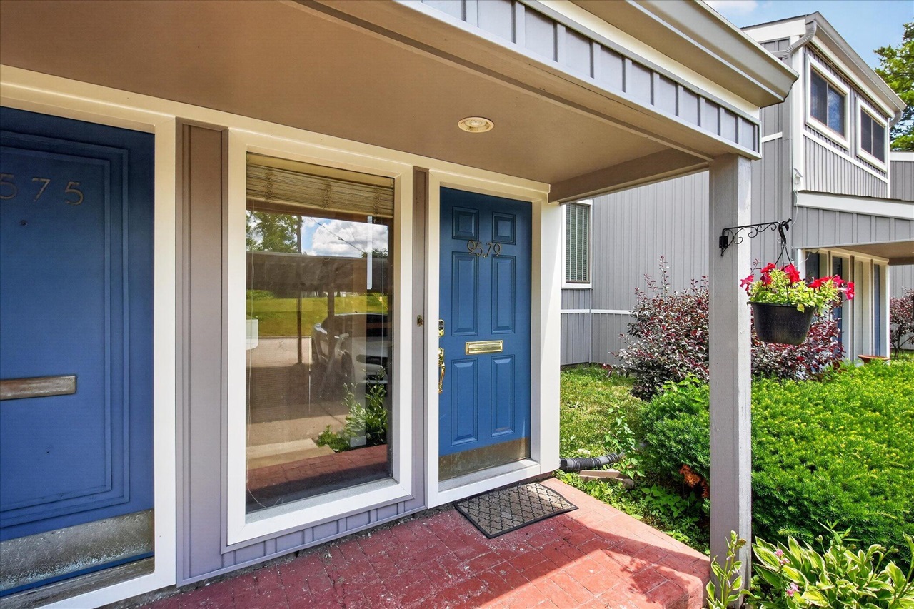 3rd image of 9579 Harbour Cove Ct, Ypsilanti, MI 48197 | MLS# 70539356