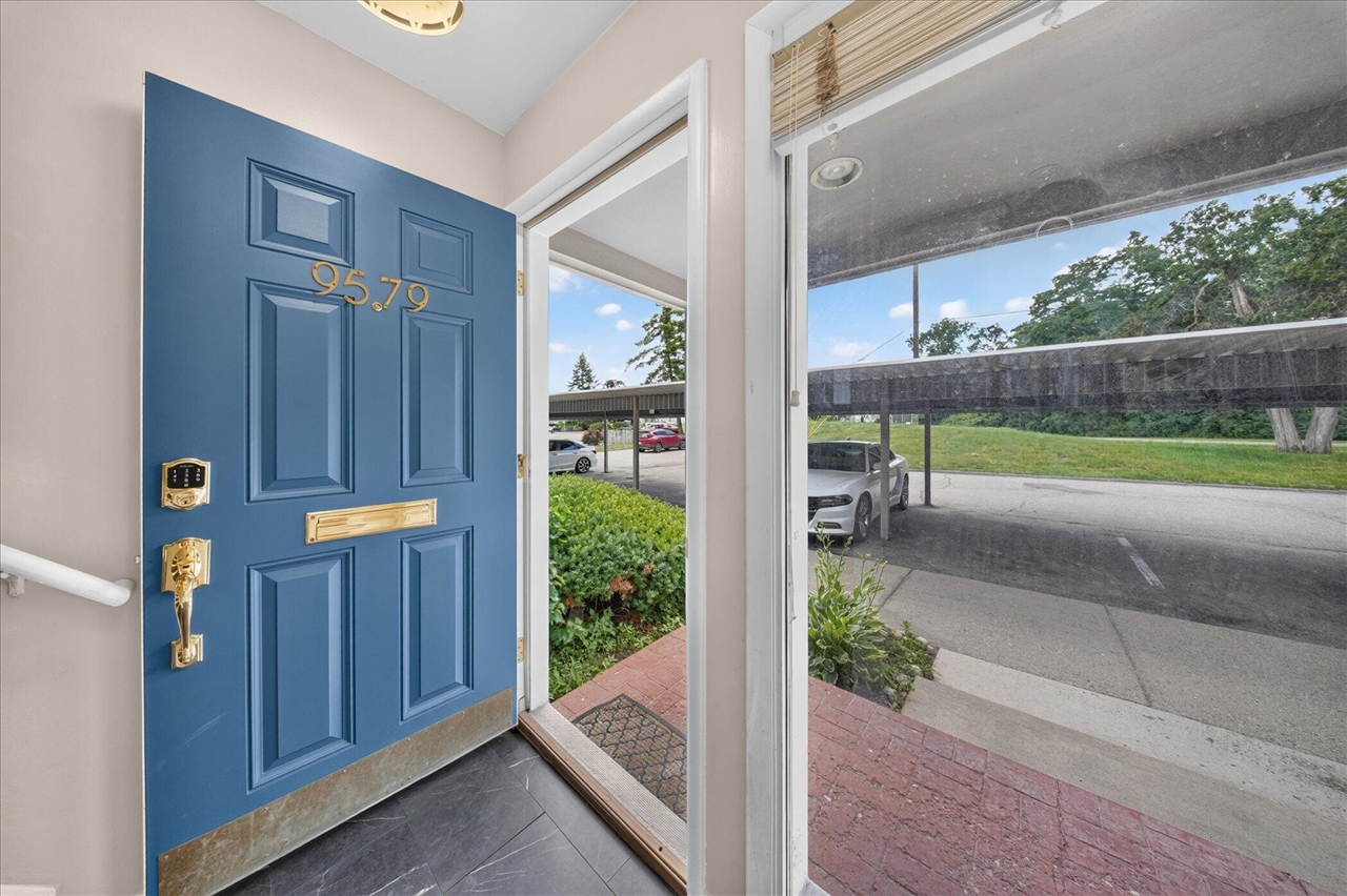 4th image of 9579 Harbour Cove Ct, Ypsilanti, MI 48197 | MLS# 70539356