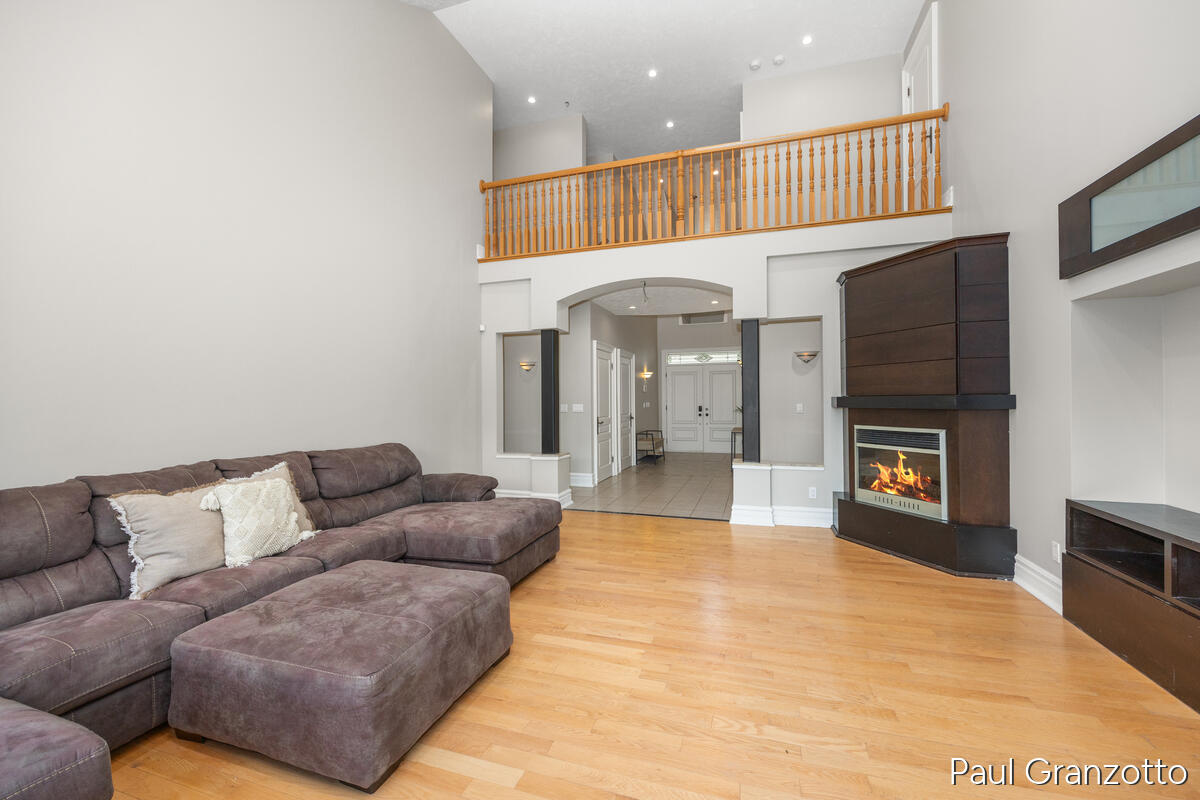 5th image of 5578 Black Berry Bluff Ct Ave, Grand Rapids, MI 49512 | MLS# 70539364