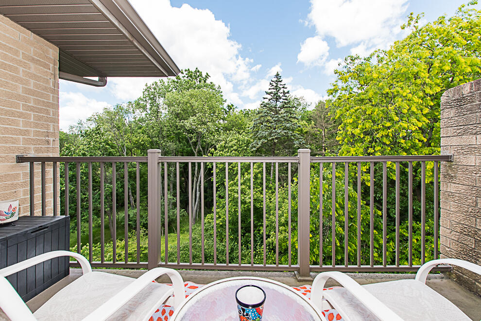 4040-greenleaf-cir-408-kalamazoo-mi-49008/hzid_5ee9a2af