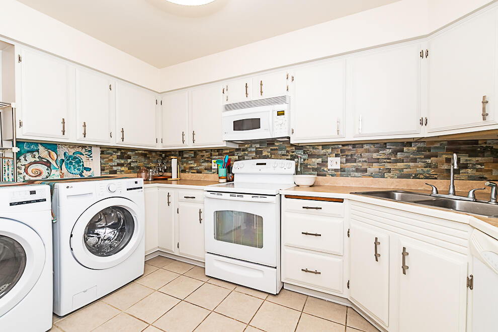 5th image of 4040 Greenleaf Cir #408, Kalamazoo, MI 49008 | MLS# 70539473