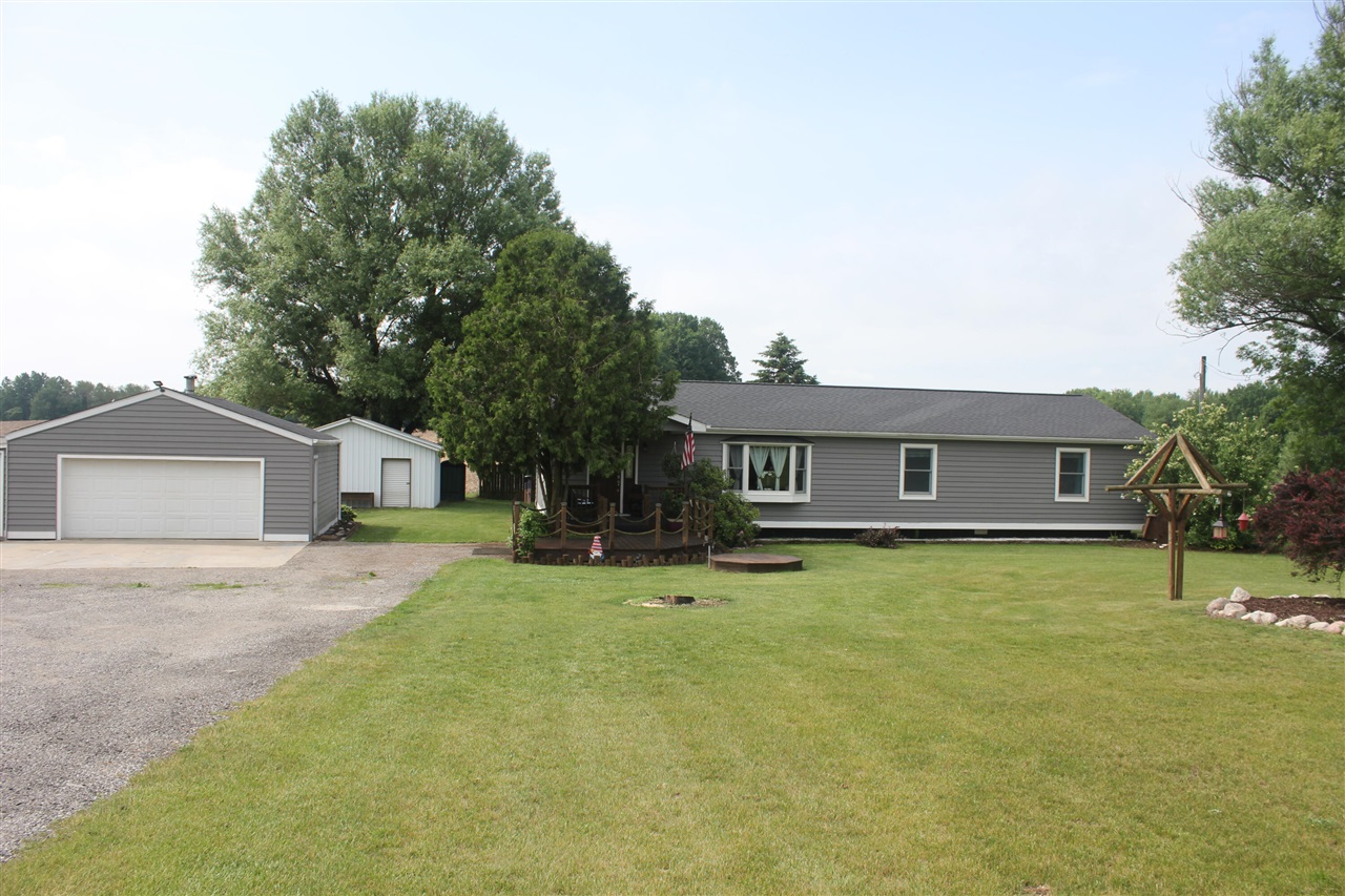 Homes for sale in Walkerville, MI | 8219 E Harrison Rd, Walkerville, MI 49459 | MLS# 70539476