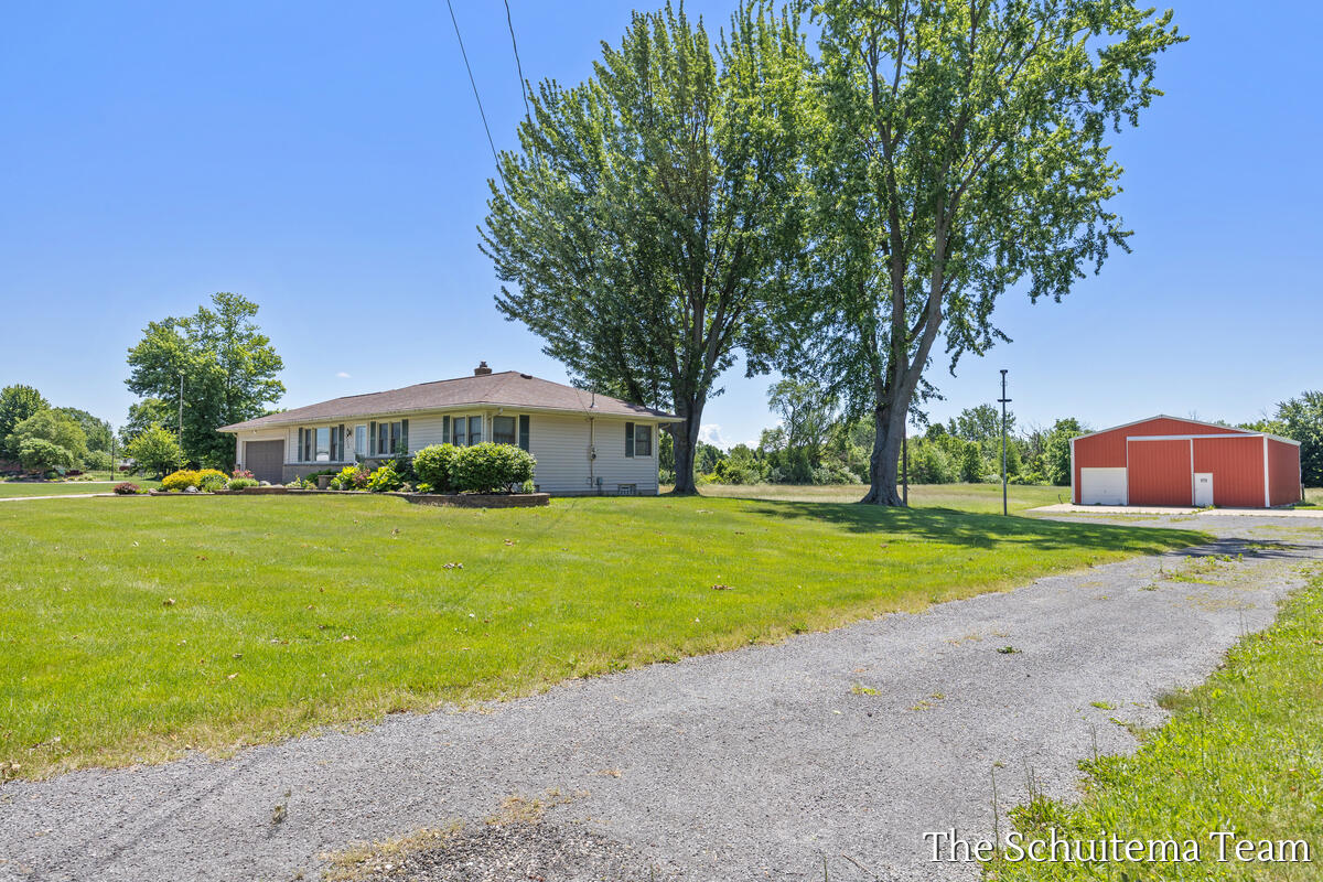 2nd image of 4526 Bauer Rd, Hudsonville, MI 49426 | MLS# 70539520