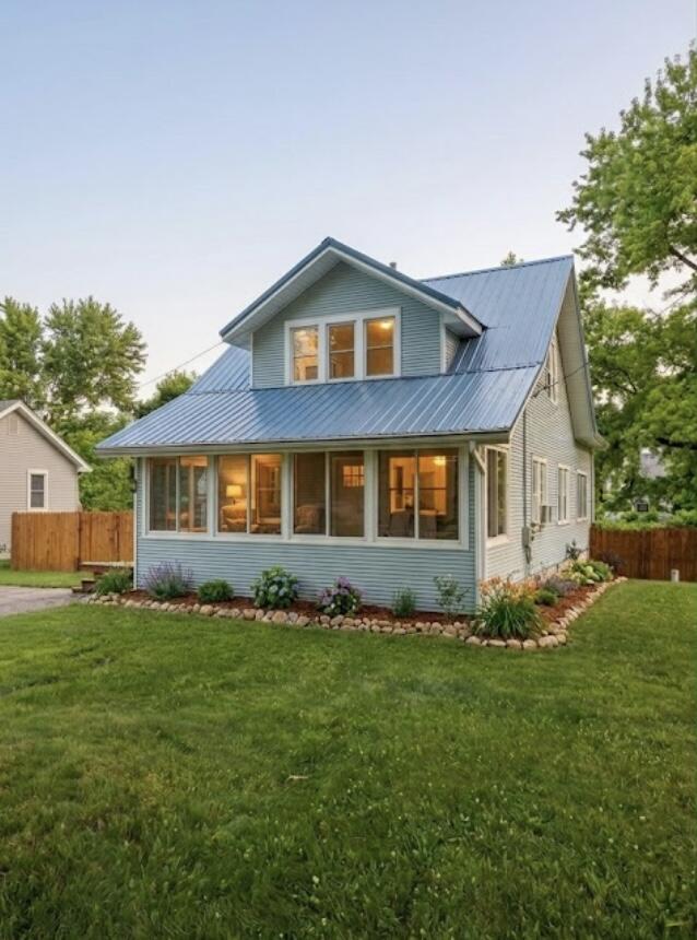 2nd image of 122 High St, Rives Junction, MI 49277 | MLS# 70539645