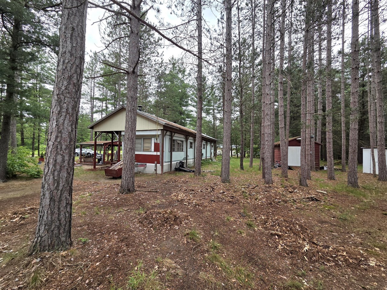 4th image of 1909 W 16Th St, Baldwin, MI 49304 | MLS# 70539711