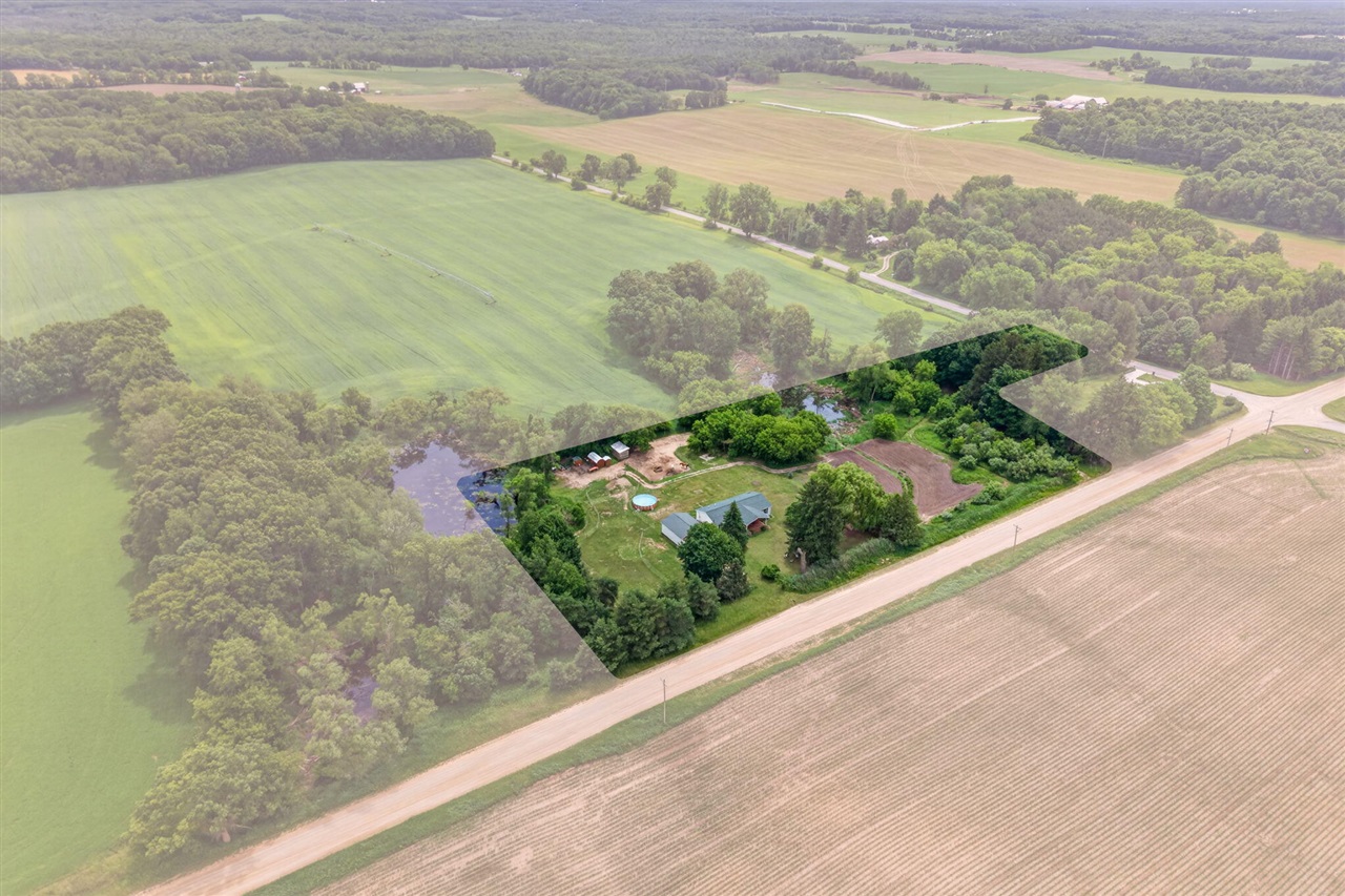 Homes for sale in Edmore, MI | 5110 N Cedar Lake Rd, Edmore, MI 48829 | MLS# 70539851