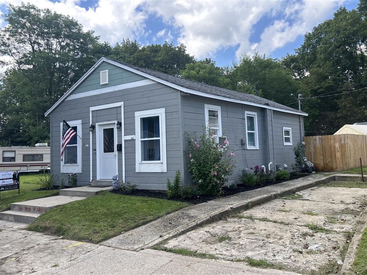 1st image of 307 E Telegraph St, Dowagiac, MI 49047 | MLS# 70539858