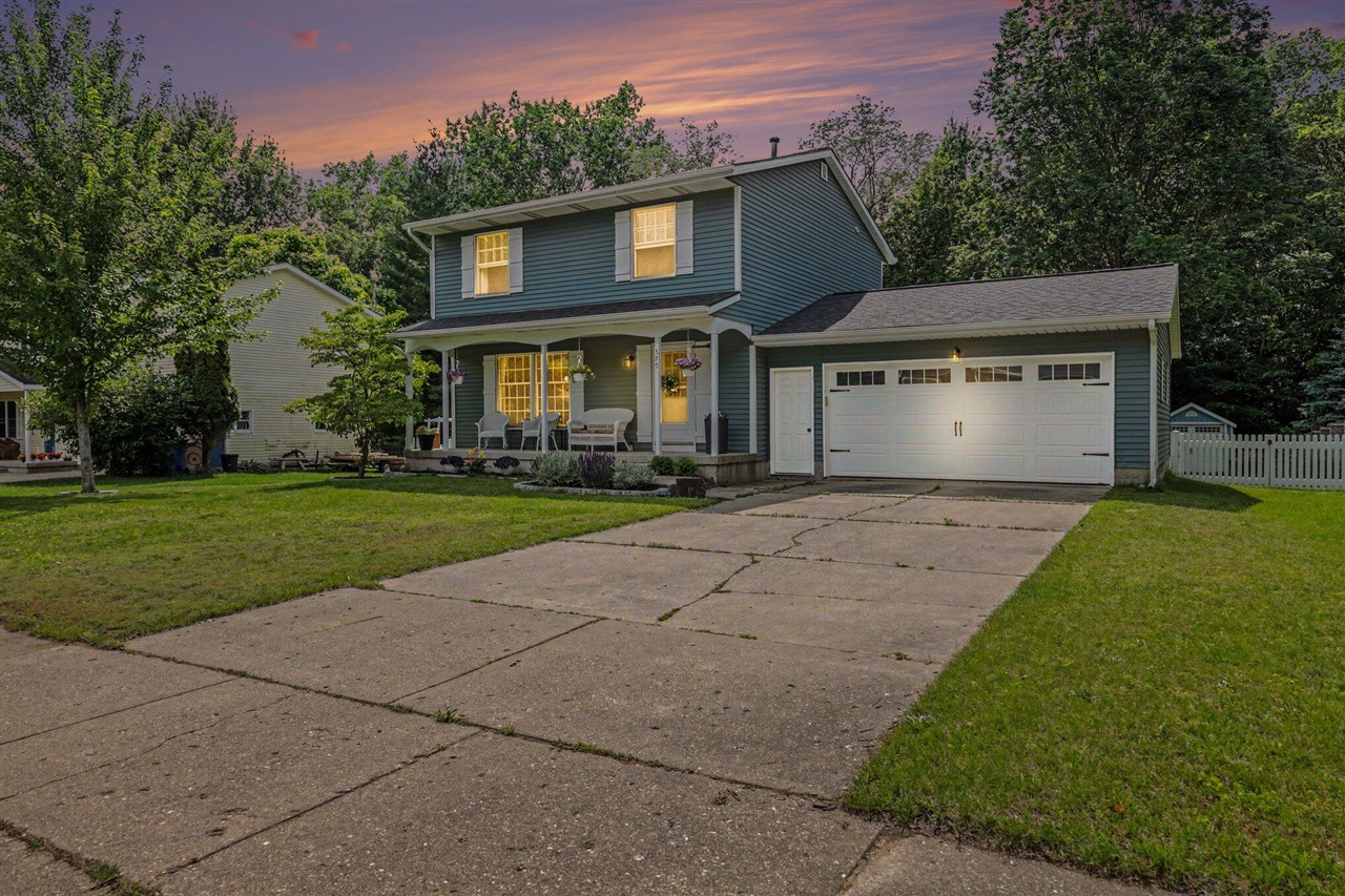 Homes for sale in Coopersville, MI | 579 Venna Pl, Coopersville, MI 49404 | MLS# 70539869