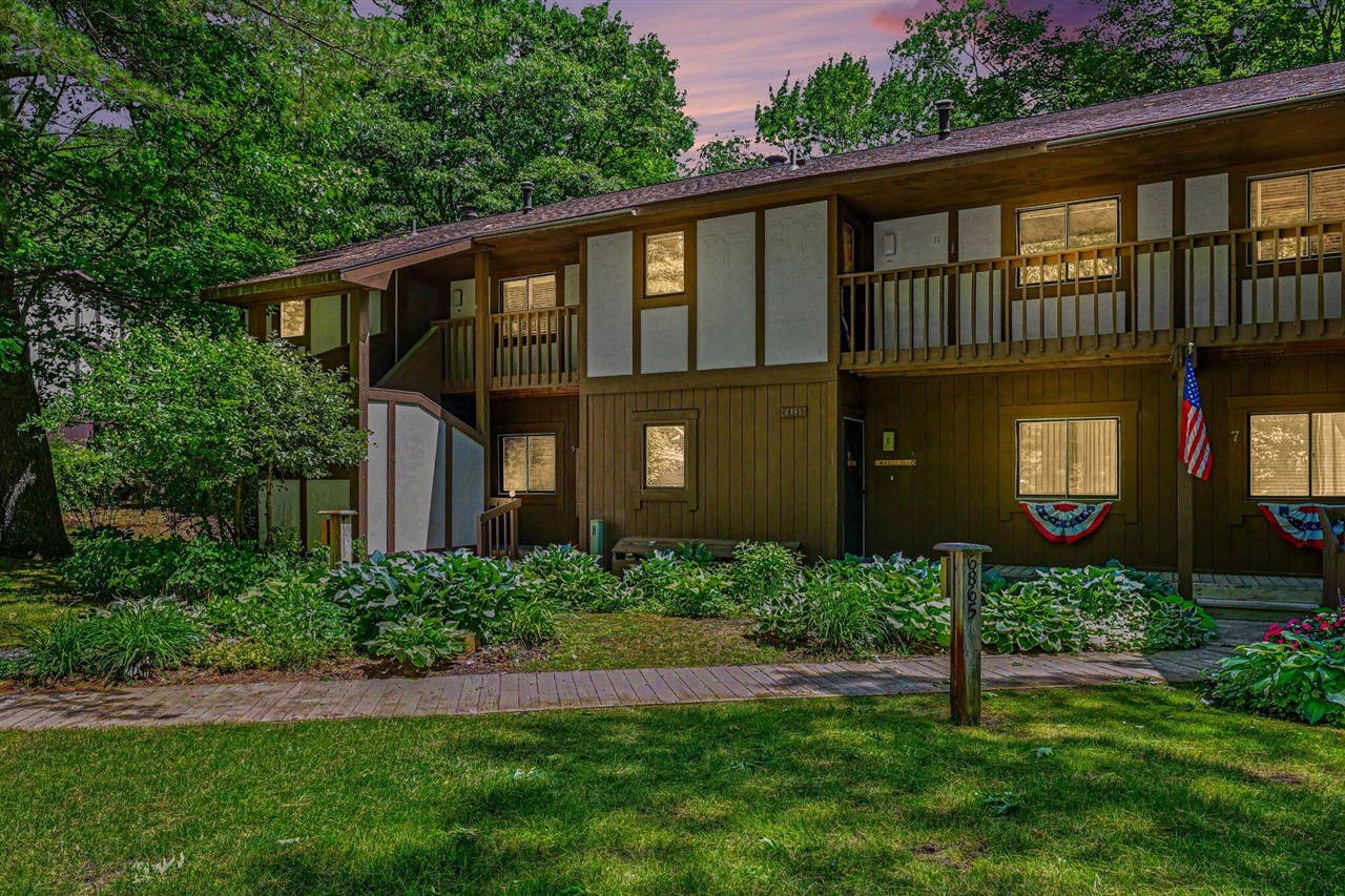 27th image of 6865 Pinebrook Dr #12, Bellaire, MI 49615 | MLS# 70540002