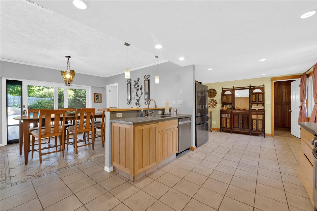 2nd image of 888 W Walnut St, Hastings, MI 49058 | MLS# 70540174