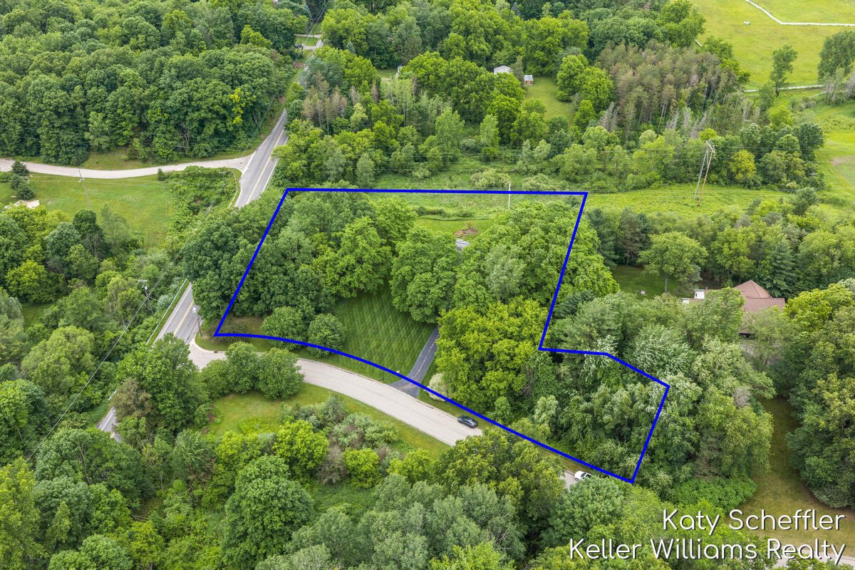 37th image of 4611 Windcliff Dr, Rockford, MI 49341 | MLS# 70540285