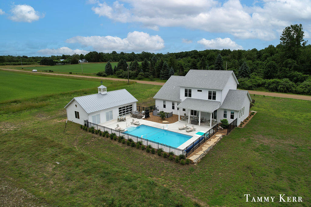 1st image of 7067 118th Ave, Fennville, MI 49408 | MLS# 70540365