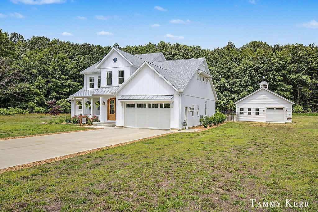 2nd image of 7067 118th Ave, Fennville, MI 49408 | MLS# 70540365