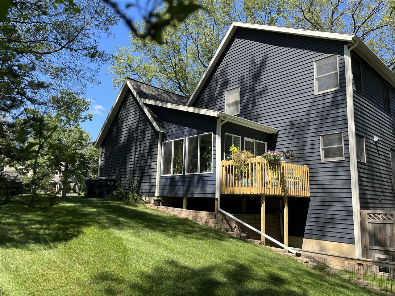 26th image of 594 Springwood Dr, Kalamazoo, MI 49009 | MLS# 70540427